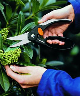 Fiskars universalsax fingerloop