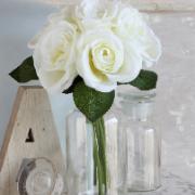 Vit rosenbukett - Konstväxt