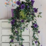 Lila hängande petunia, längd 80 cm - Konstväxt